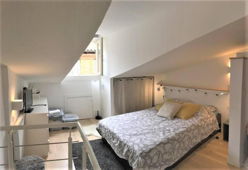 Apartmán Duplex Aux Carmes Toulouse Exteriér fotografie